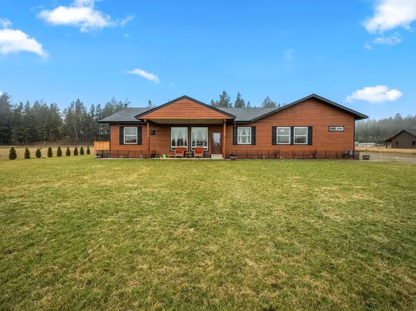 86 Nuthatch Ln, Moyie Springs, ID 83845