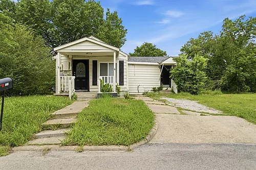1214 Jones St Photo 1