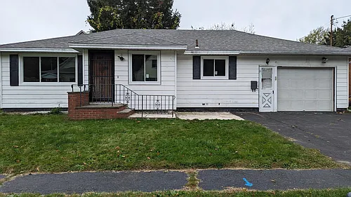 211 Wainwright Ave Photo 1