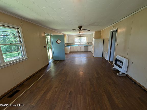 5th image of 1626 Nathan Roberson Road