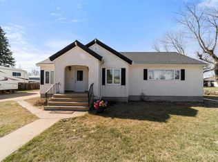 5615 N 49th Ave, Killam, AB T0B 2L0