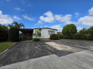 182 SE Riverbend St, Stuart, FL 34997