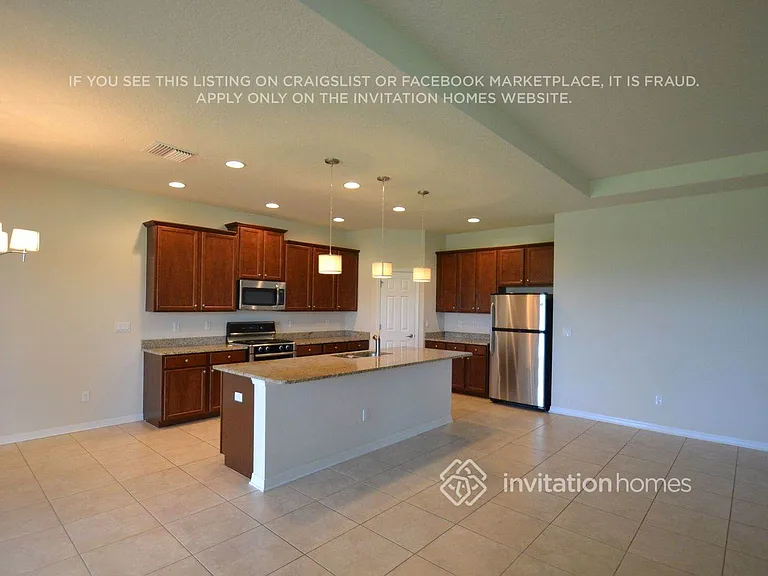 11301 Coventry Grove Cir — Photo 4