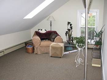 2nd image of 198 Lippitt St #3