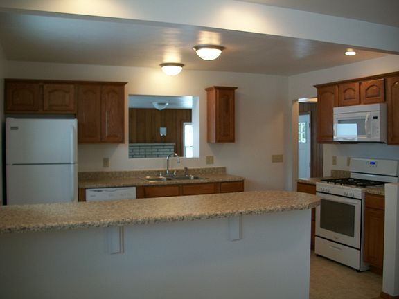 5th image of 4602 Dorchester Dr