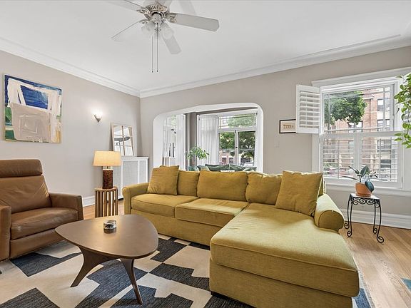 5th image of 5522 S Everett Ave APT 1
