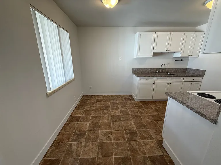 1405 U St #3 — Photo 6