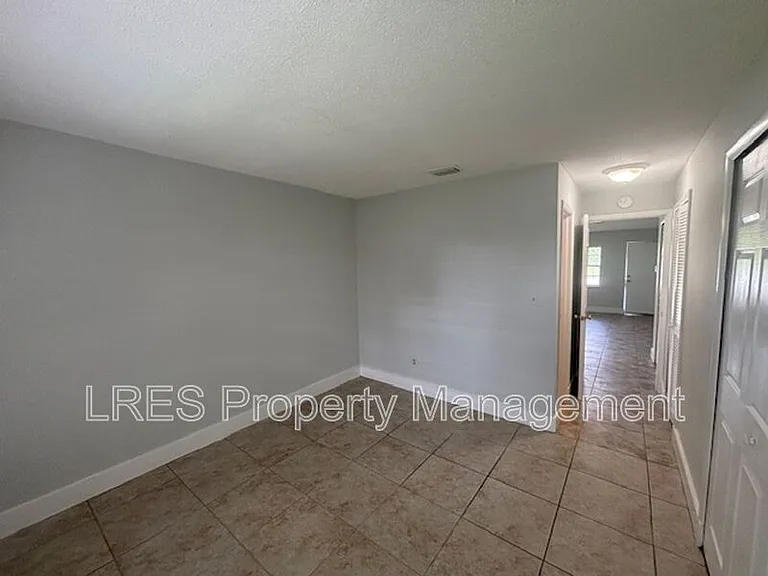 1031 Columbia Ave #K — Photo 15