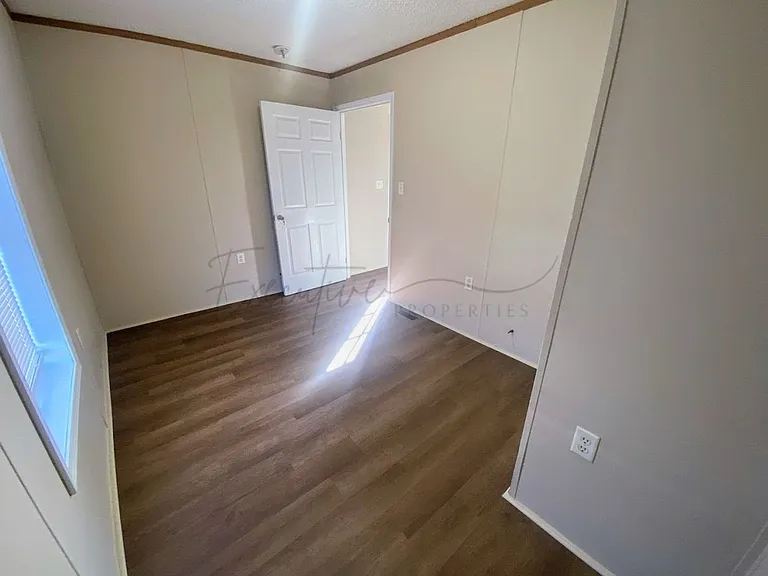 1030 Mildred St #4 — Photo 6