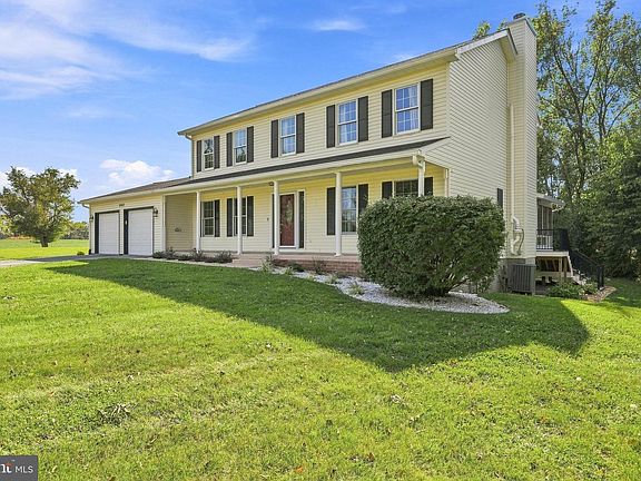3rd image of 9402 Musket Ct