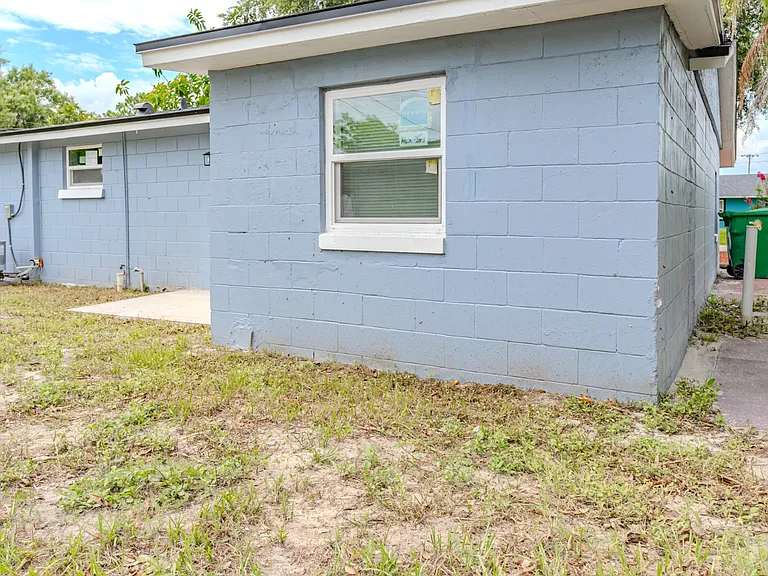 217 Betty Ave — Photo 30