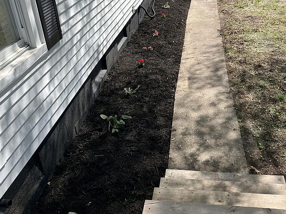 5th image of 617 N Sunny Ln