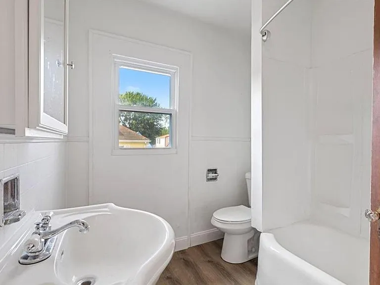 7119 Grand Ave — Photo 11