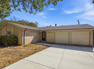 3703 French Wood Dr, Arlington, TX 76016