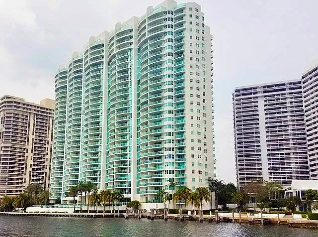 3 bed, 3262 sqft, $10,500 — Photo 4