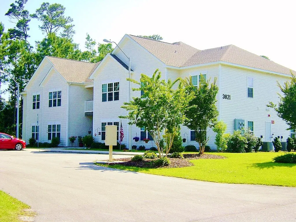 2 bed, 860 sqft, $1,400 — Photo 1