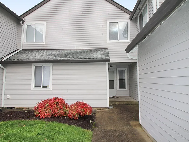 7292 SE Thiessen Rd — Photo 2
