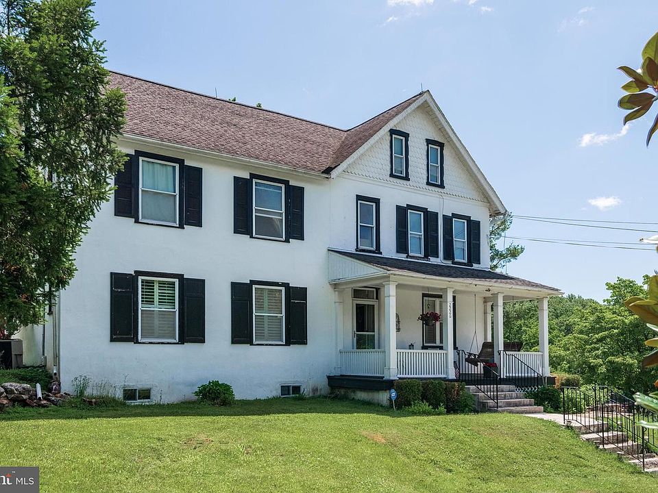 1st image of 12 Alexis Ln