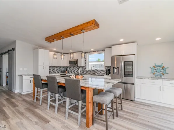 17711 Canal Cove Ct, Fort Myers Beach, FL 33931