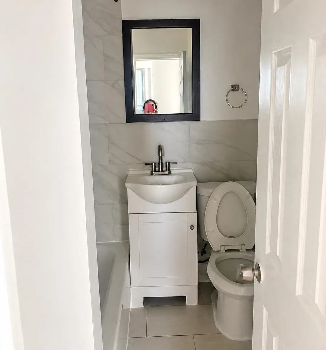 3 bed, 1.0 bath, $2,500 — Photo 2