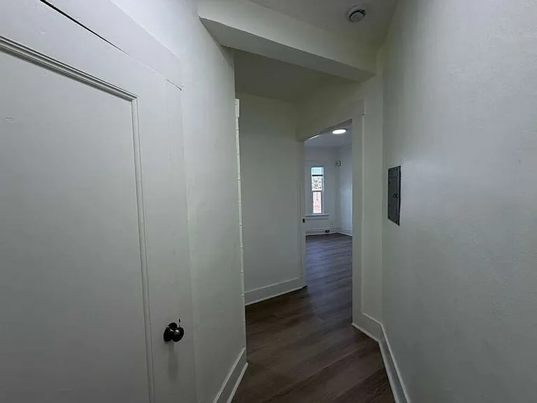 71 10th Street — Photo 3
