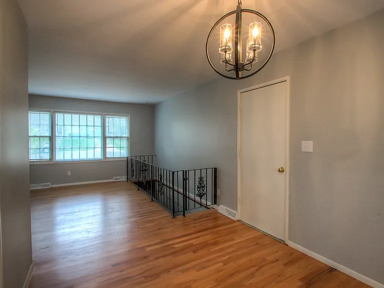 7747 Howe Dr — Photo 8