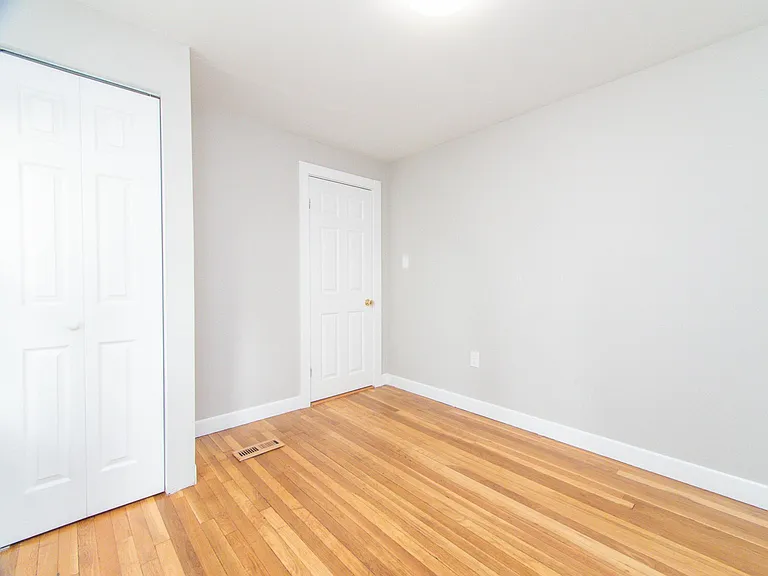 48 Oak Square Ave #1 — Photo 16