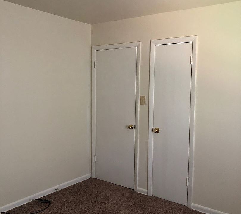 2nd image of 2314 Taylor St