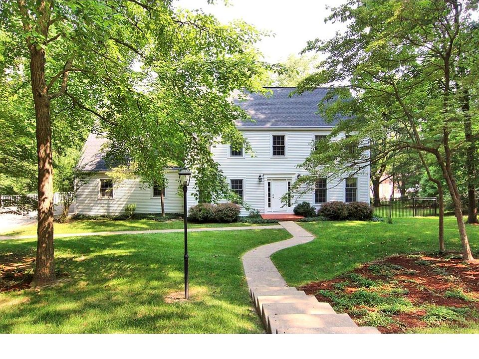 1st image of 5 Starwood Dr