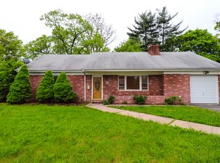 20 Old Post Rd, Edison, NJ 08817