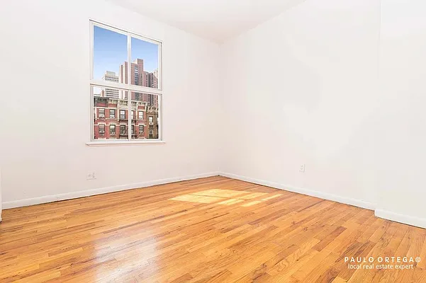 Rented by Keller Williams NYC | media 17