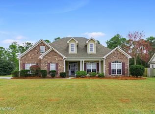 218 Gold Leaf Dr, Hampstead, NC 28443