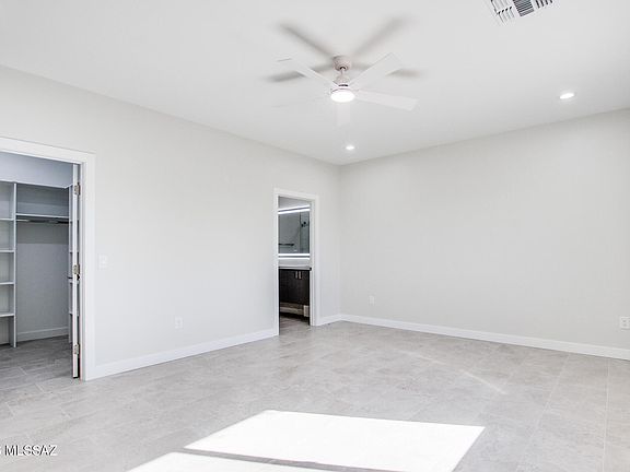 3rd image of 2130 S Hohokam Dr