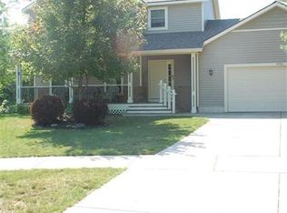 320 Jodie Ct NW, Grand Rapids, MI 49534