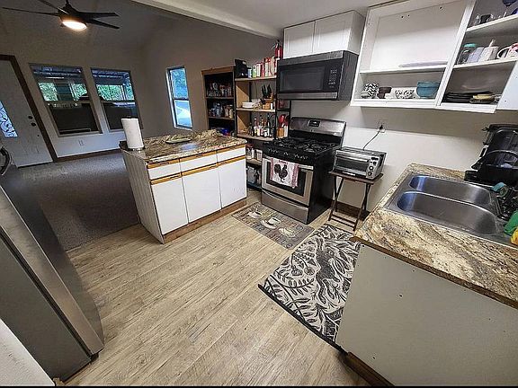 2nd image of 11-3306 Plumeria St