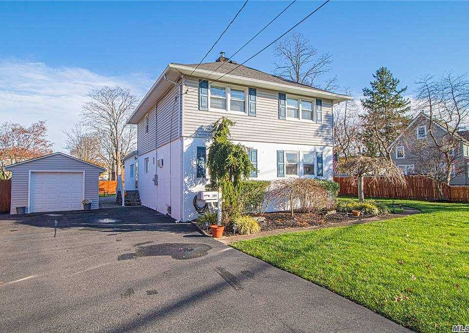 1st image of 289 Higbie Ln