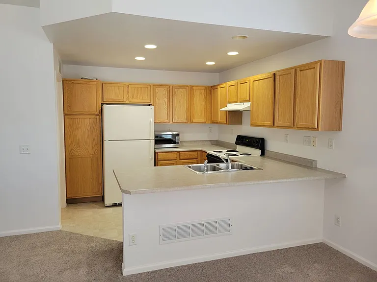 14392 Woodrock Path — Photo 4