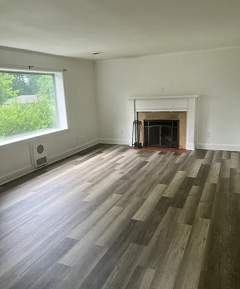 2023 Hickory Dr NW — Photo 4