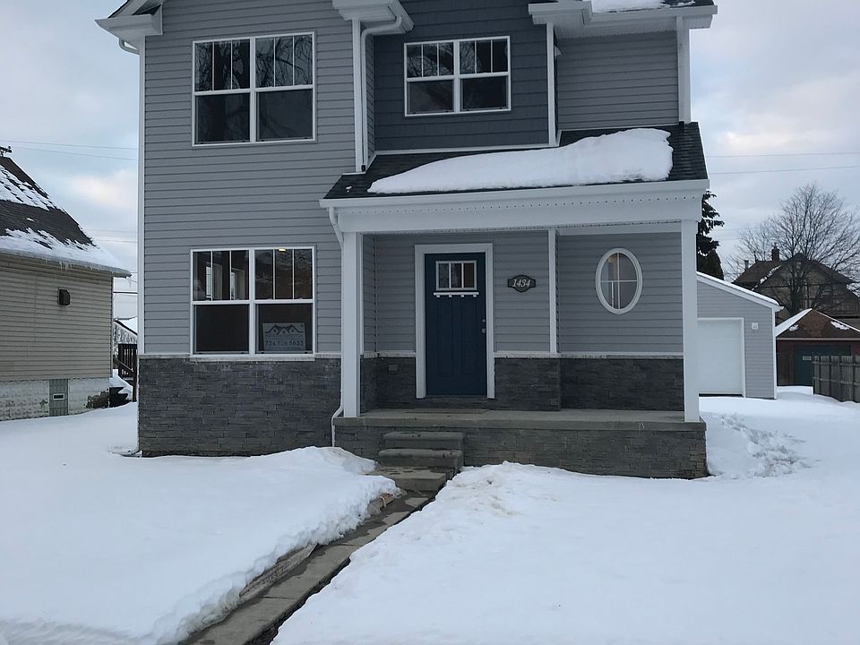 1st image of 2268 Cora Ave