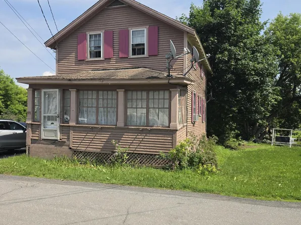 11 Exchange St, Presque Isle, ME 04769