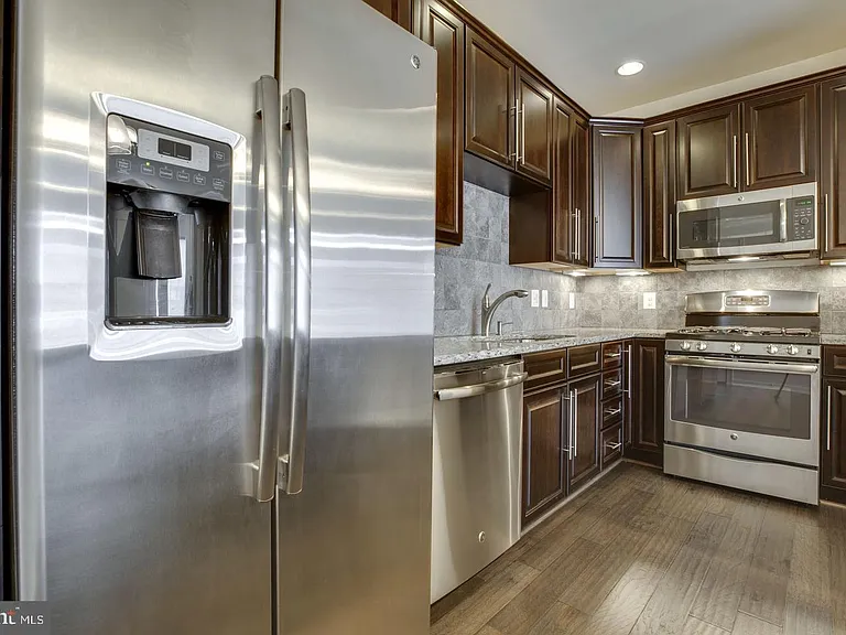 23473 Logans Ridge Ter — Photo 12
