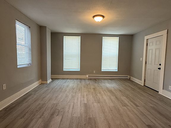4th image of 58 Bierce Ave S #11433598
