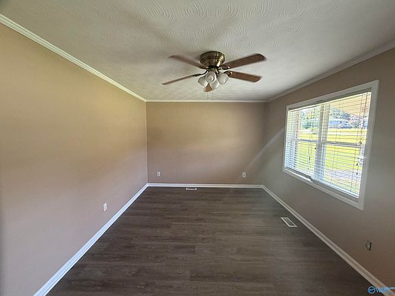 4th image of 1609 Woodview Dr SW