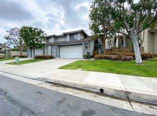 13 Carriage Hill Ln, Laguna Hills, CA 92653