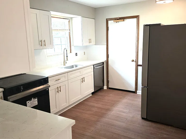 1653 Southbend Dr — Photo 12