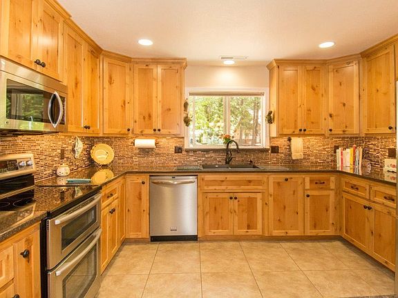 5th image of 16688 W Brookside Dr