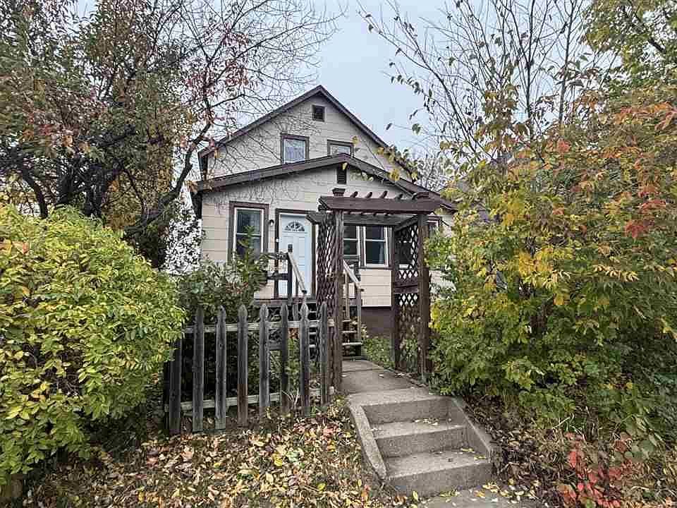 1st image of 507 8th St S