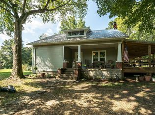 1004 Les Brown Rd, Bethpage, TN 37022