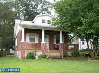 27 Upland Rd, Brookhaven, PA 19015