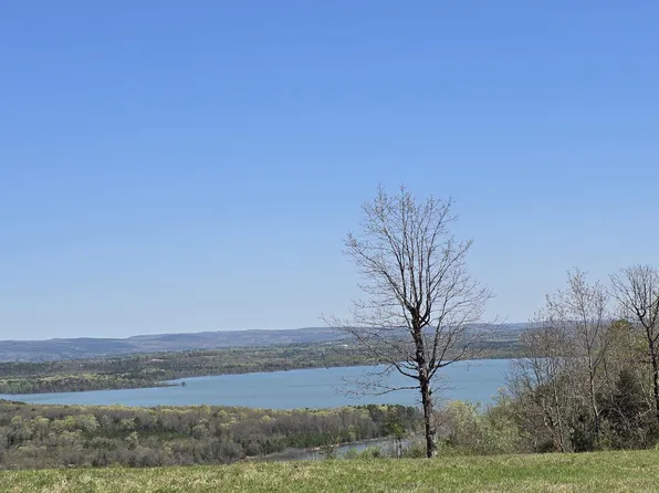 100 Emerald Ln, Higden, AR 72067